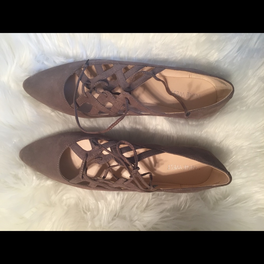 Nine West Merloto Leather Upper Flat Shoes Lace Up